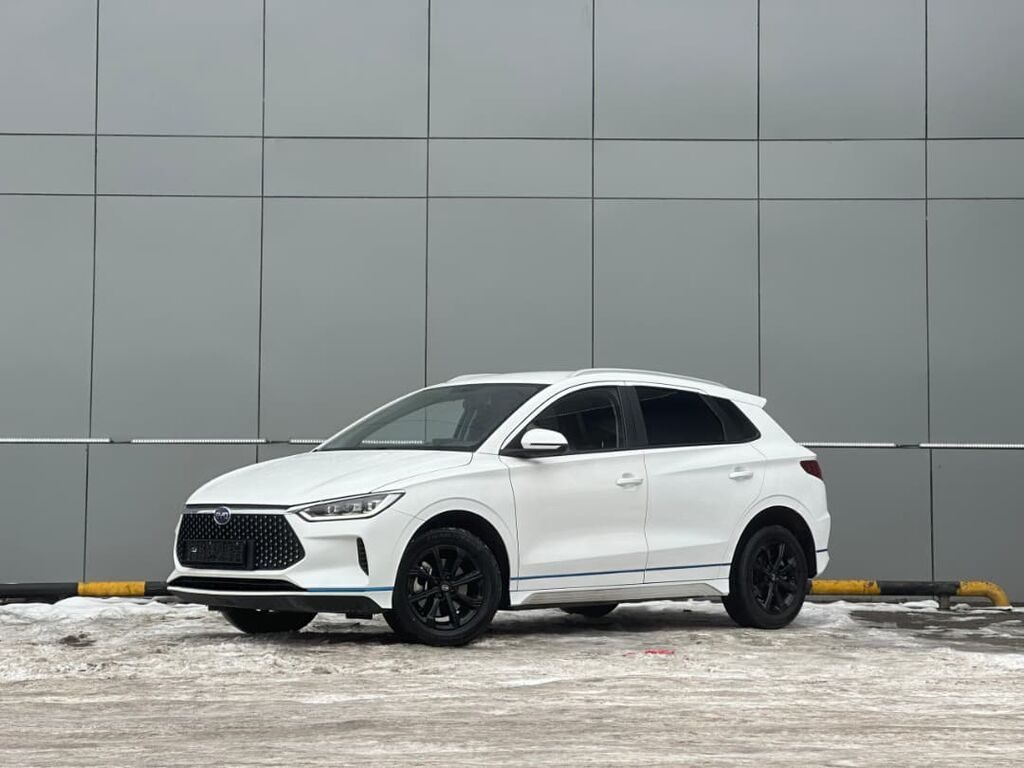 BYD E2
