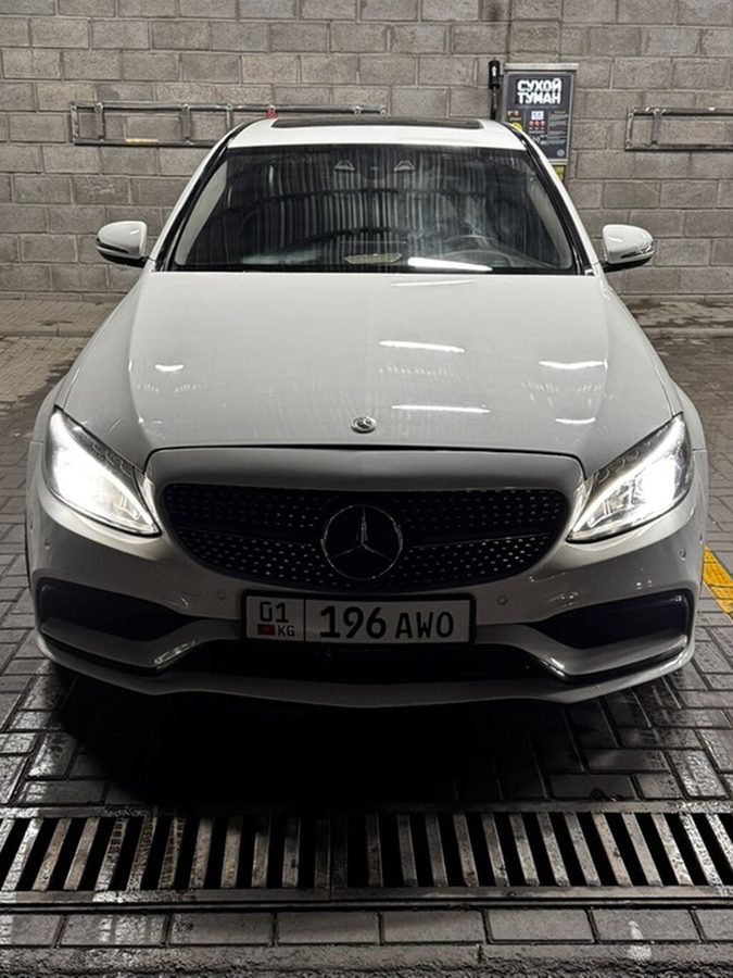 Mercedes-Benz C-Class