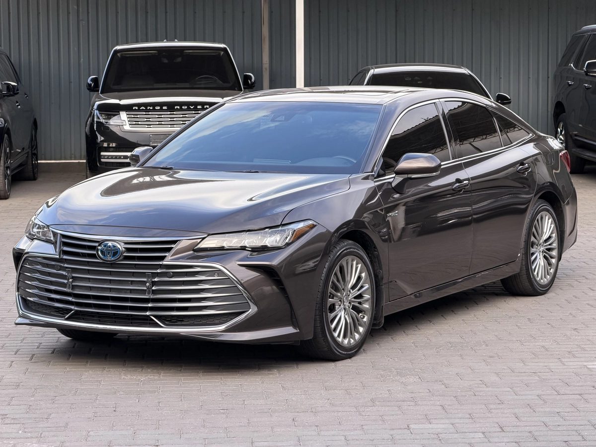 Toyota Avalon V 2.5hyb CVT