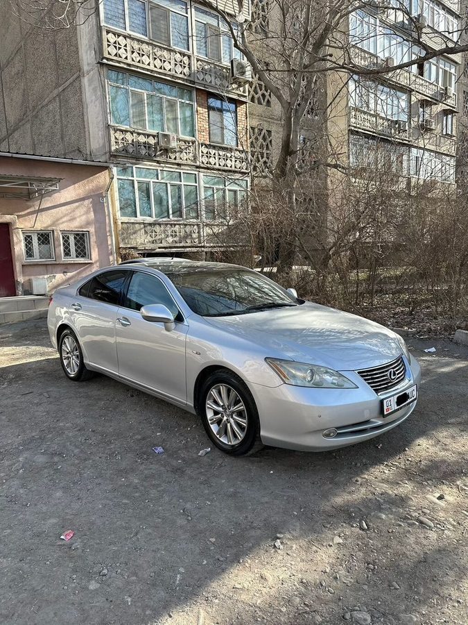 Lexus ES