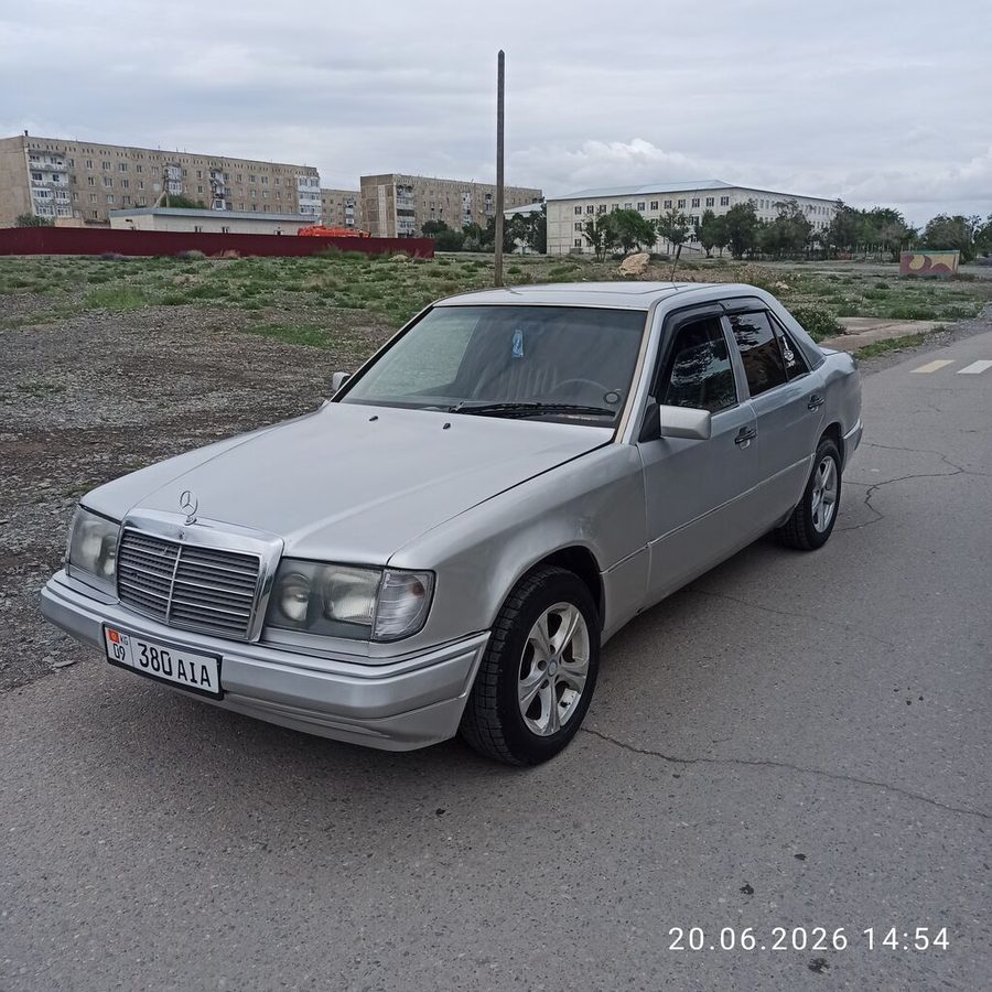 Mercedes-Benz W124