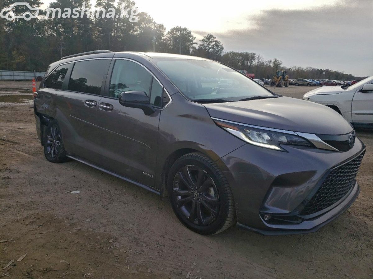 Toyota Sienna IV