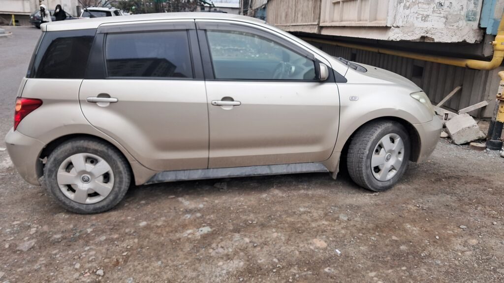 Toyota Ist
