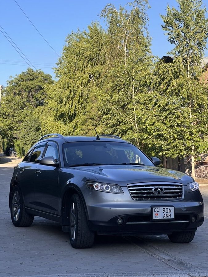Infiniti FX35