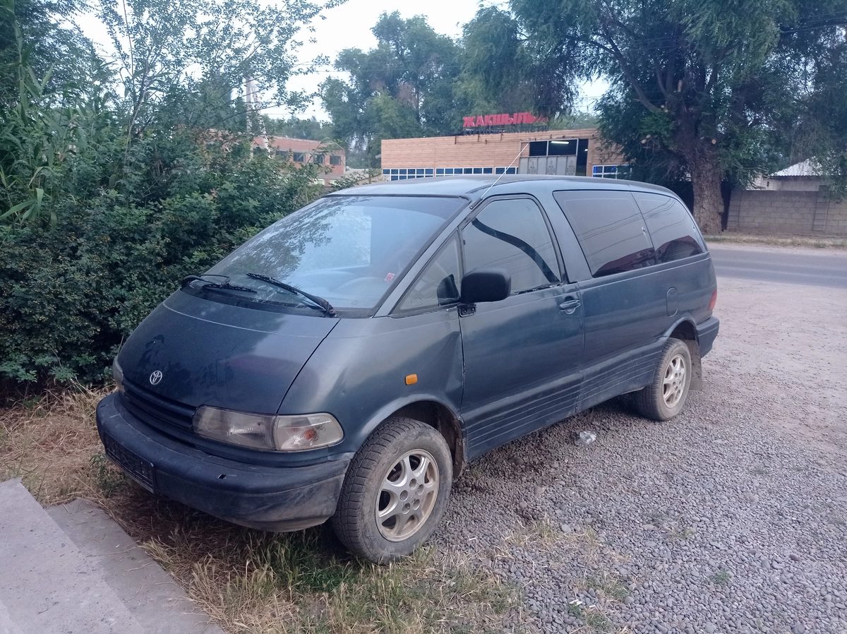 Toyota Previa I (XR10, XR20) 1992