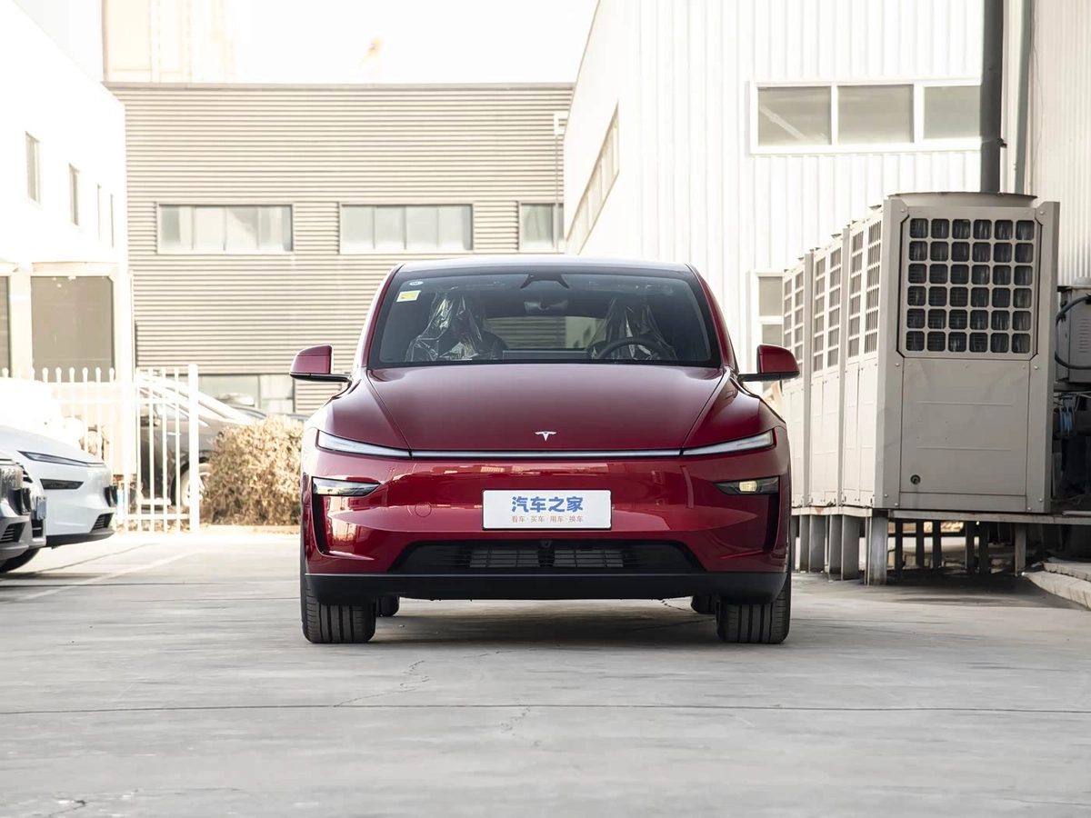 Tesla Model Y I 2026
