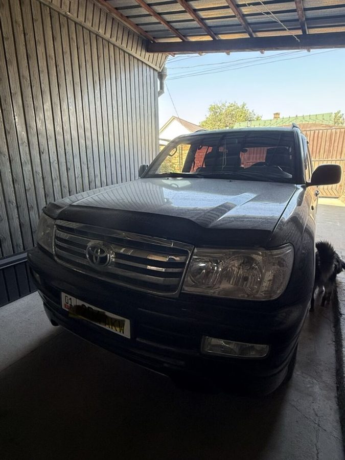 Toyota Land Cruiser