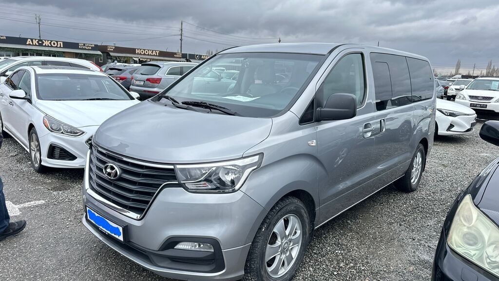Hyundai H-1