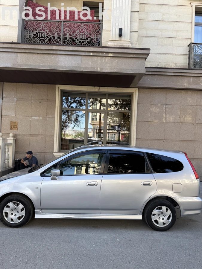 Honda Stream I 2003