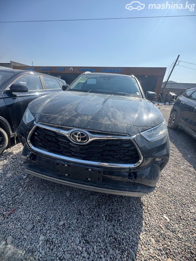 Toyota Highlander IV (U70)