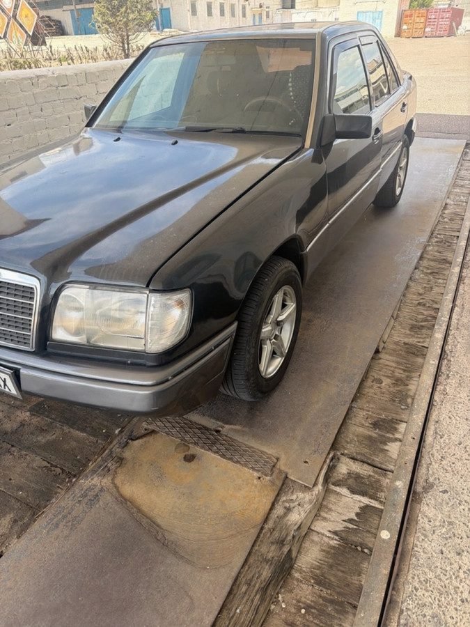 Mercedes-Benz E-Класс I (W124) 1994