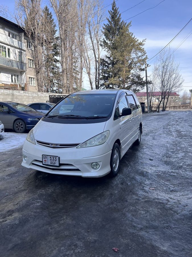 Toyota Estima