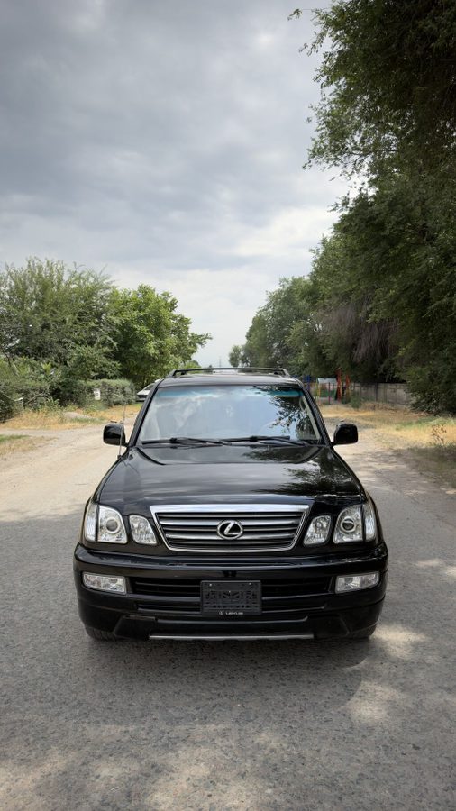 Lexus LX