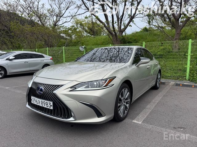 Lexus ES VII