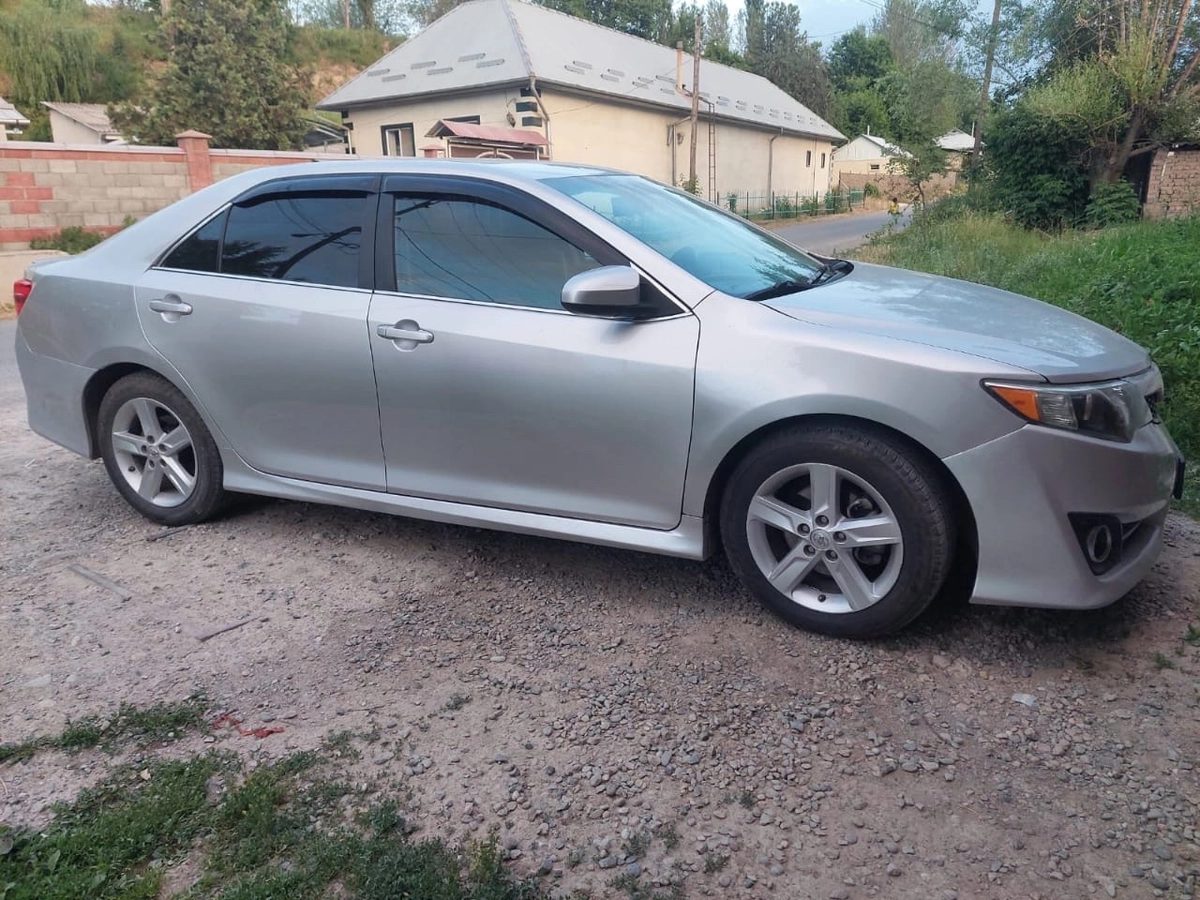 Toyota Camry VII (XV50) 2013