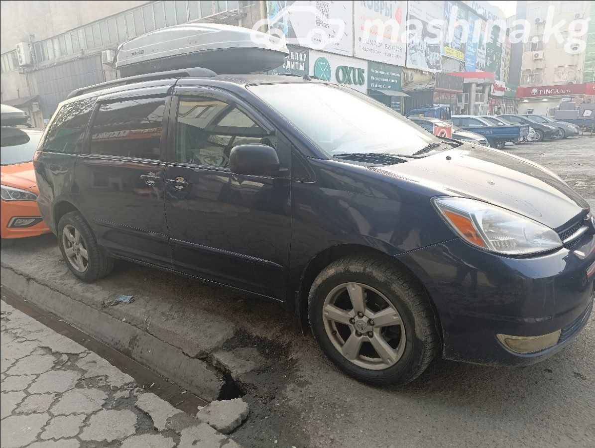 Toyota Sienna II