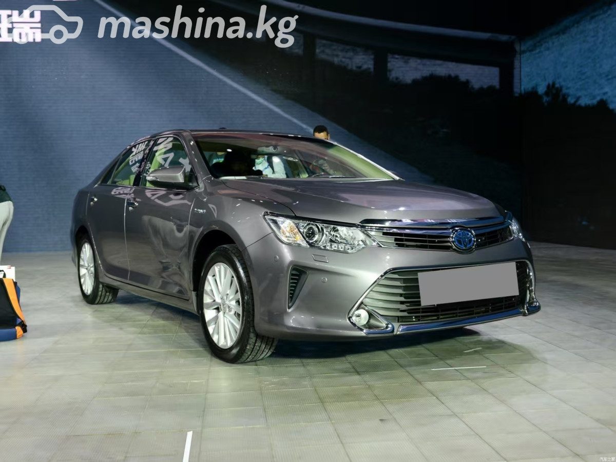Toyota Camry IX (XV80)
