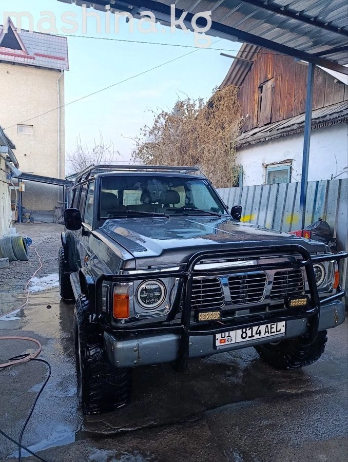 Nissan Patrol IV (Y60) 1990