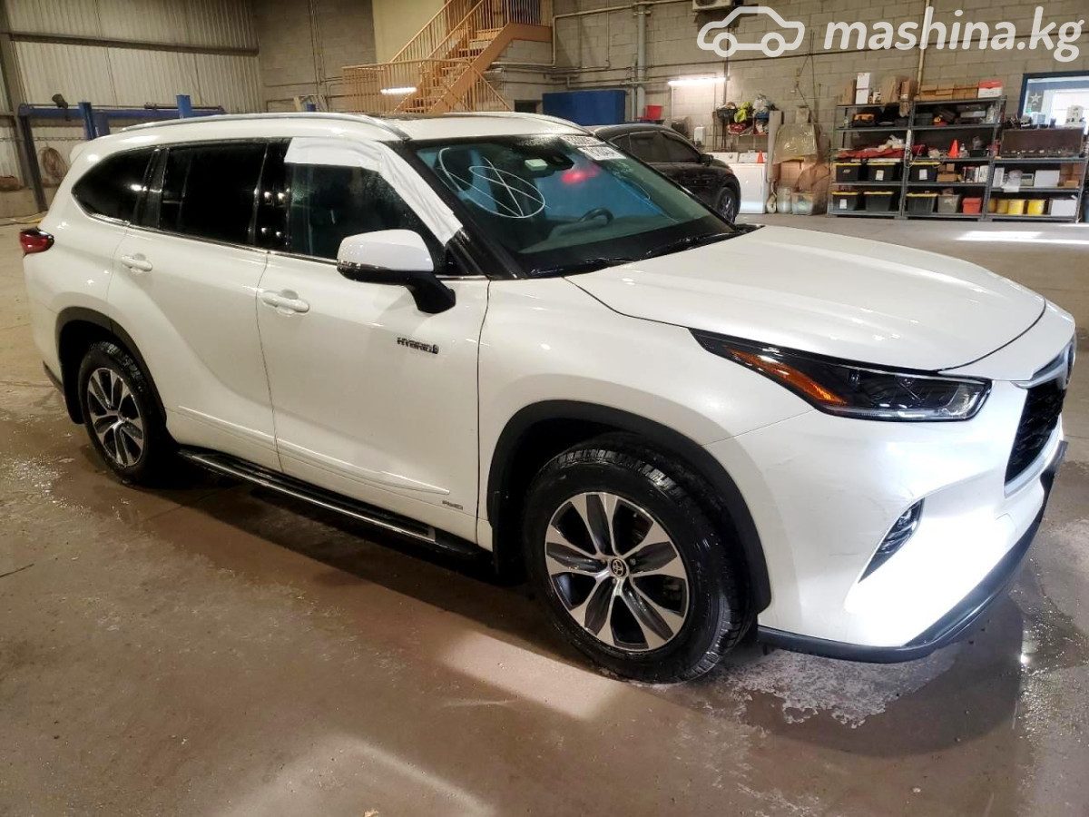 Toyota Highlander IV (U70)