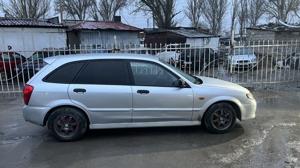 Mazda Familia