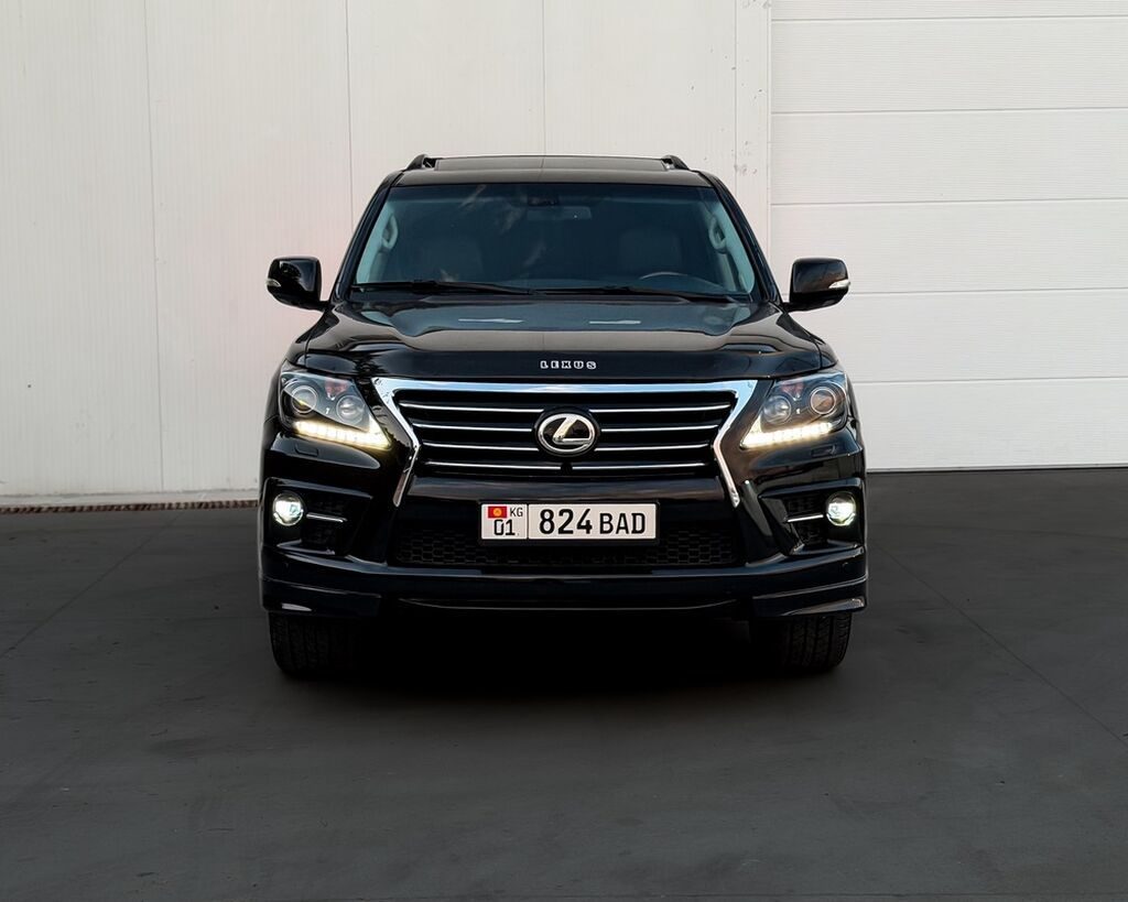 Lexus LX