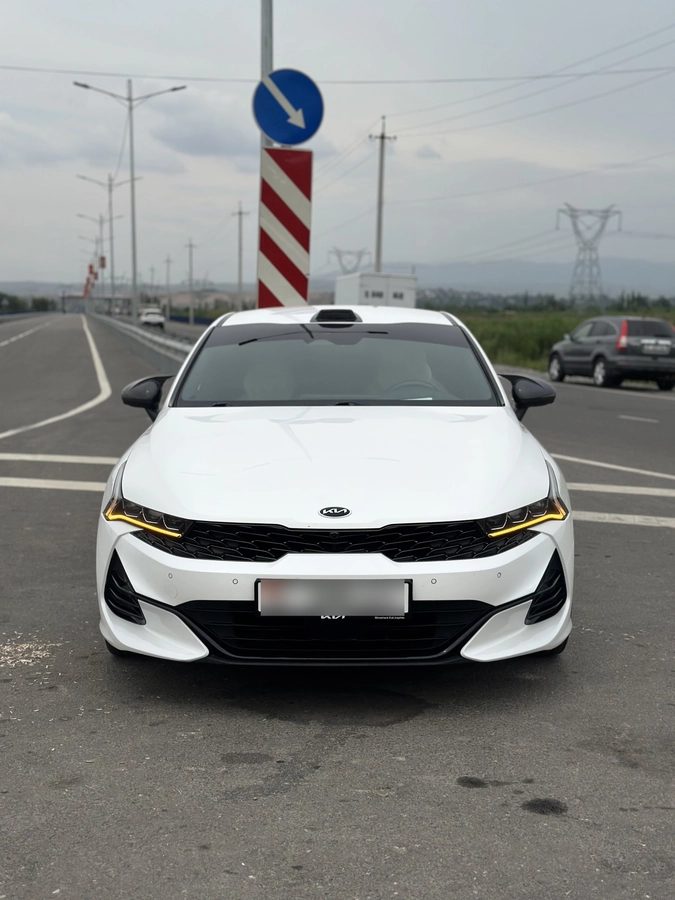 Kia K5 III 2020