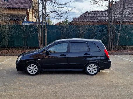 Suzuki Liana
