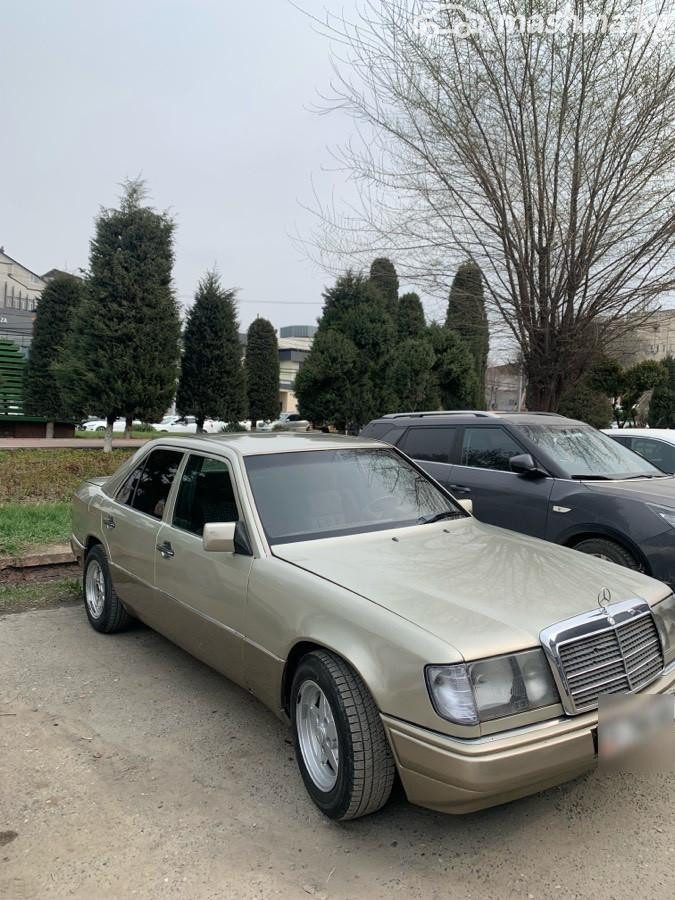 Mercedes-Benz E-Класс I (W124)