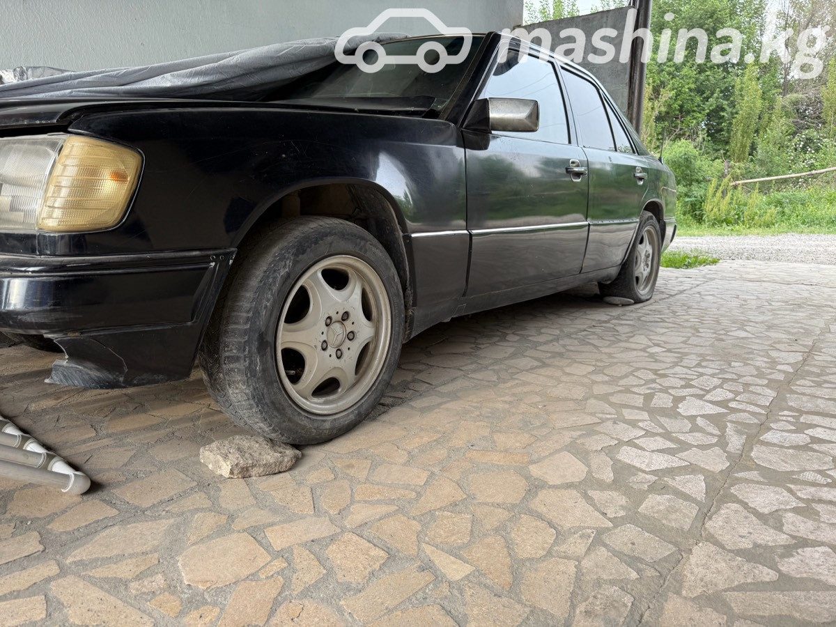 Mercedes-Benz W124