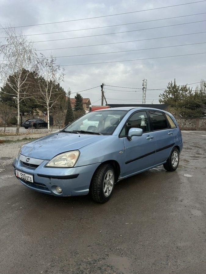 Suzuki Liana