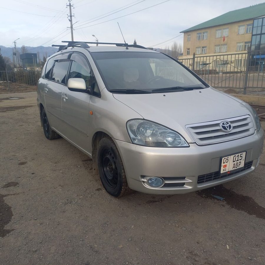 Toyota Avensis Verso