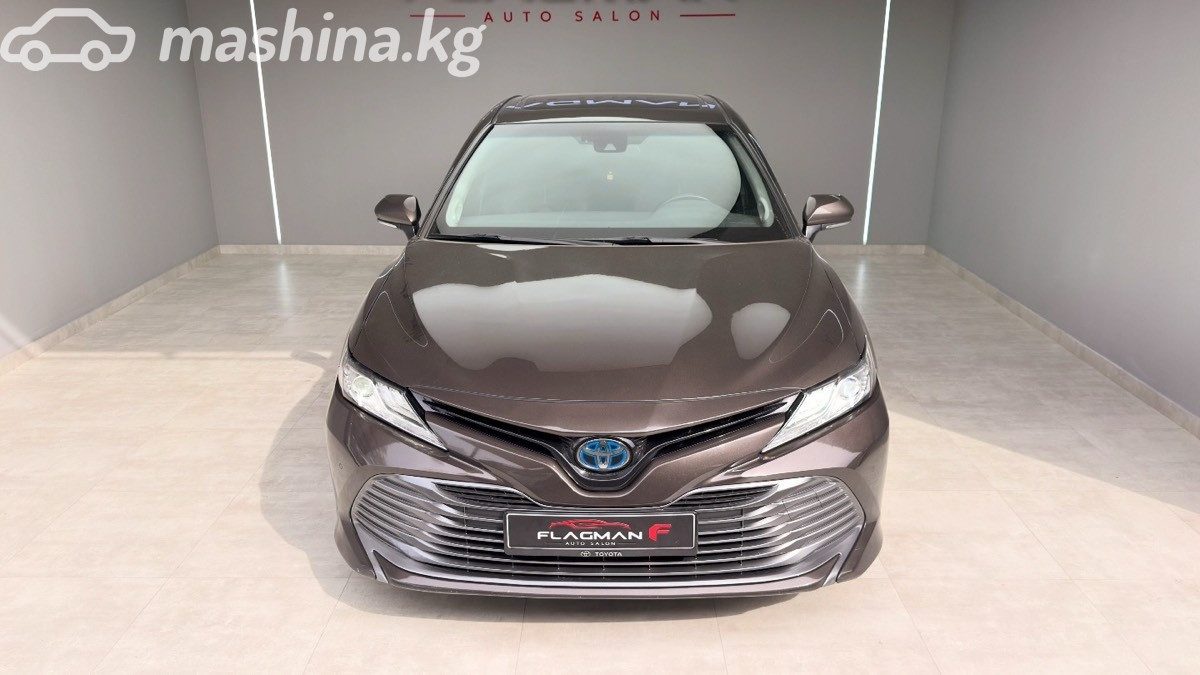 Toyota Camry VIII (XV70)