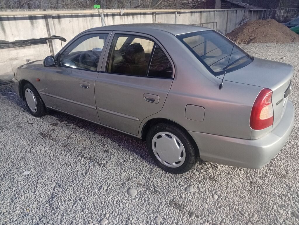 Hyundai Accent