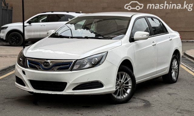 BYD E5