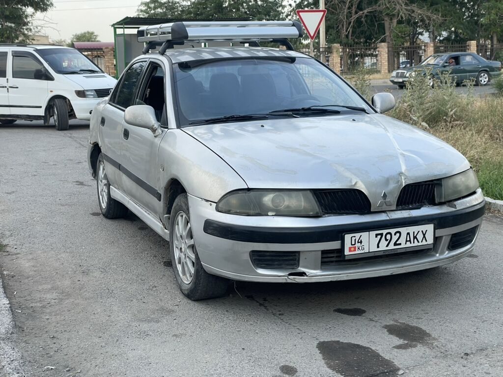 Mitsubishi Carisma