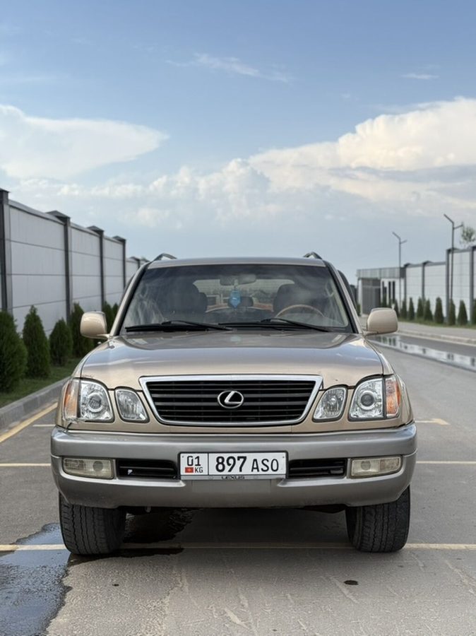 Lexus LX