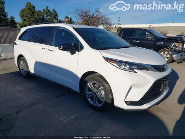 Toyota Sienna IV