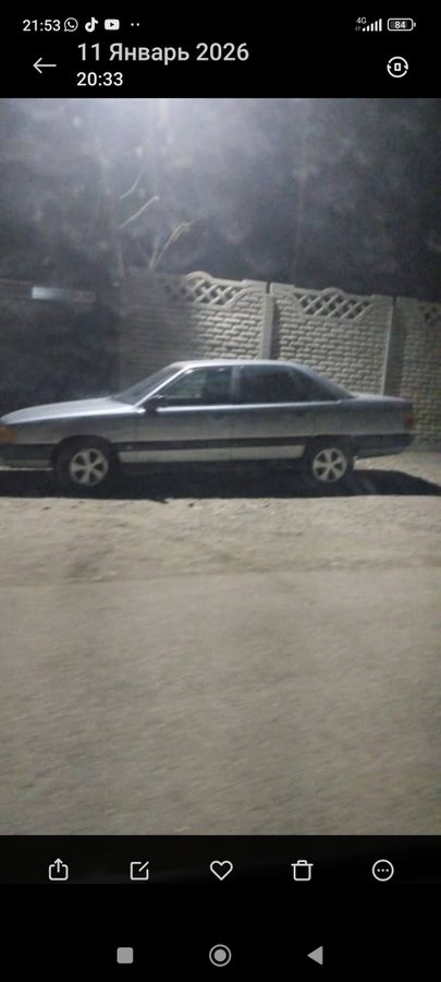 Audi 100