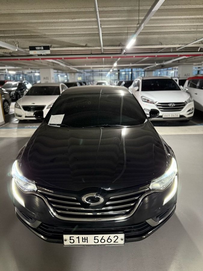 Renault SM6