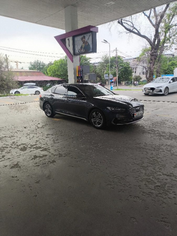 Hyundai Grandeur VI