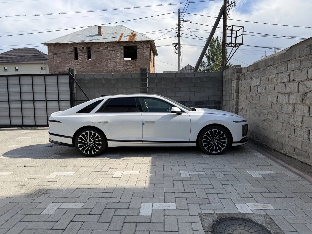 Hyundai Grandeur VII 1.6hyb AT