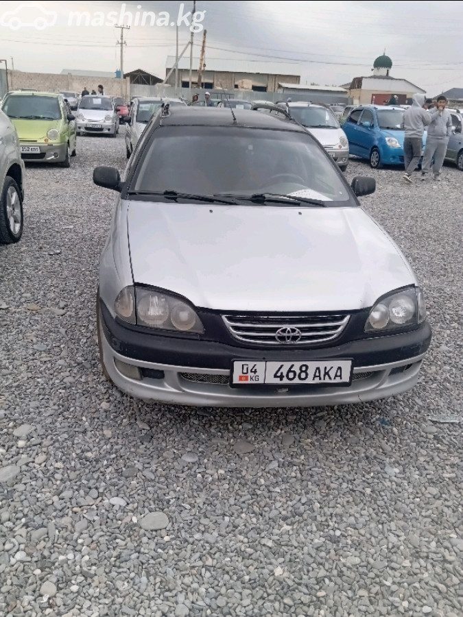 Toyota Avensis I