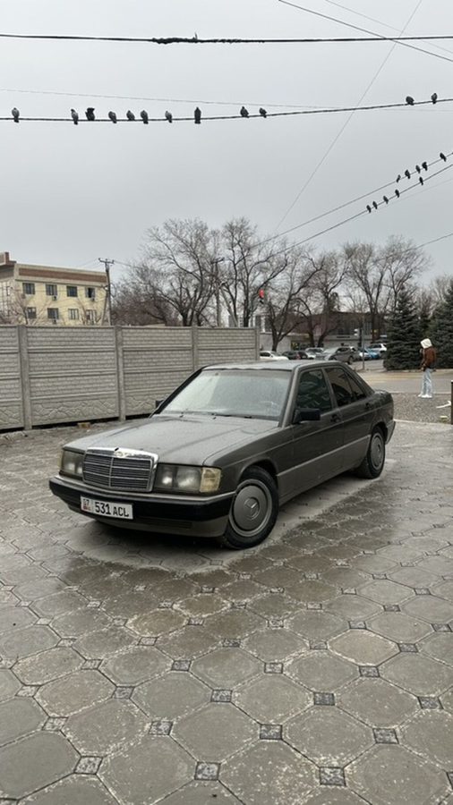 Mercedes-Benz 190