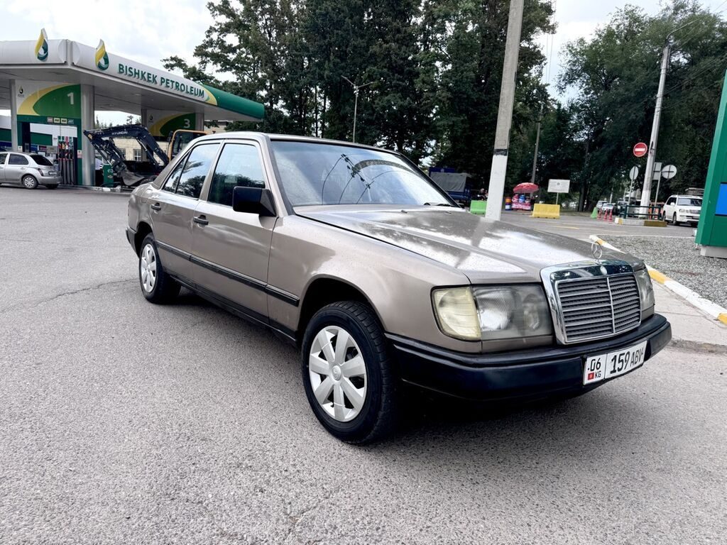 Mercedes-Benz W124