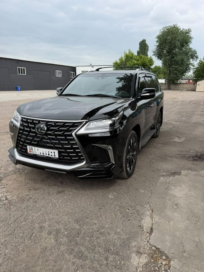 Lexus LX