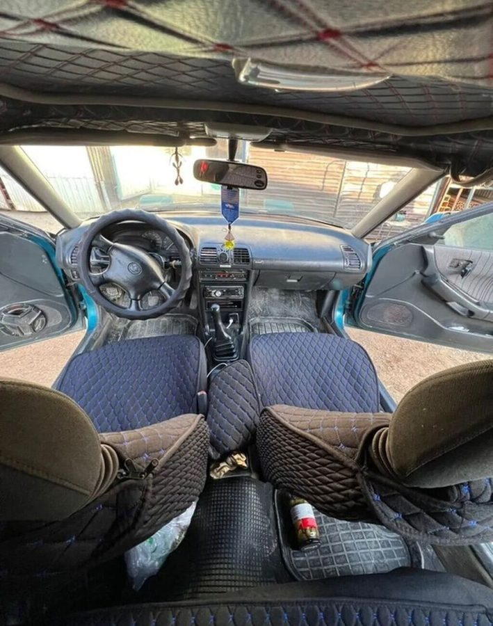 Mazda 323