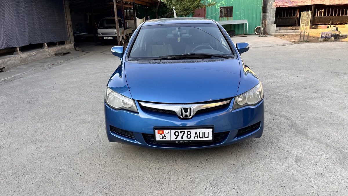 Honda Civic VIII 1.8 AT