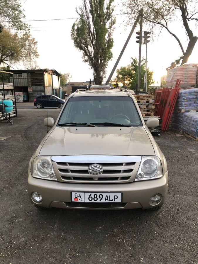 Suzuki XL7