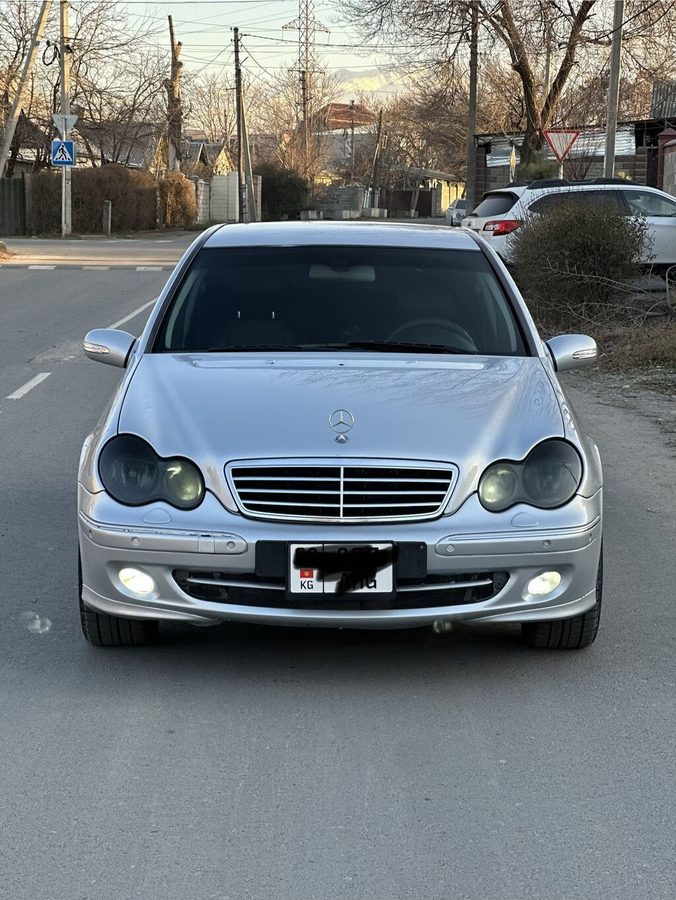 Mercedes-Benz C-Class
