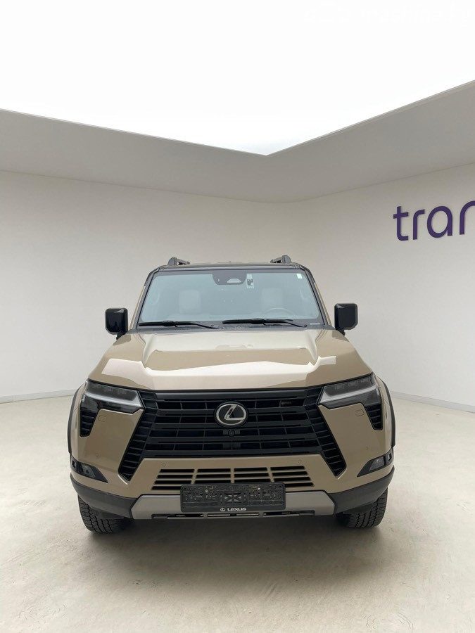 Lexus GX III